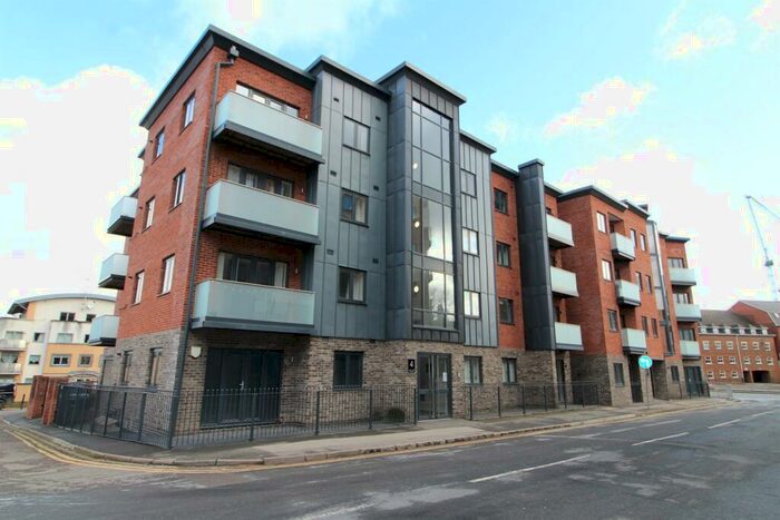 1 Bedroom Apartment To Rent In Weldale Street, Reading, RG1