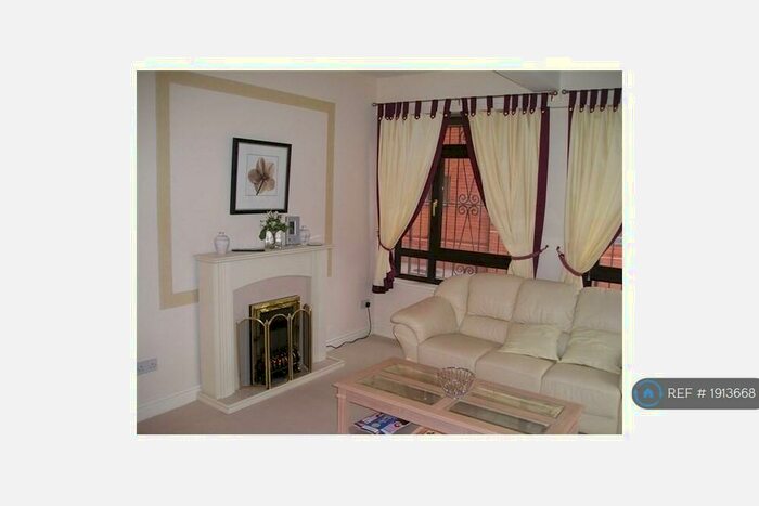2 Bedroom Flat To Rent In Tuscany House, Manchester, M1