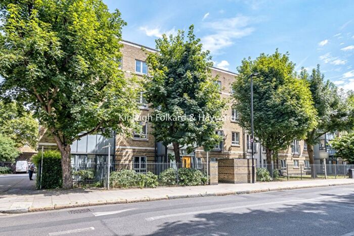2 Bedroom Flat For Sale In Mildmay Park, Islington, London, N1