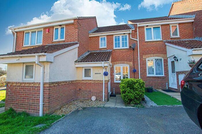 2 Bedroom Terraced House For Sale In Flint Close, Southampton, SO19
