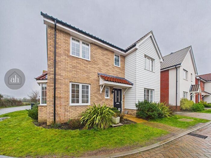 3 Bedroom Detached House For Sale In Farrow Close, Elmswell, IP30