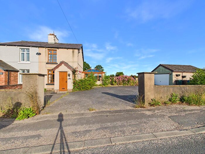 2 Bedroom Semi Detached House For Sale In Sineacre Lane, Bickerstaffe, L39