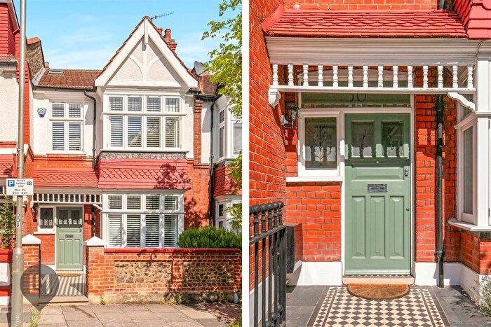 4 Bedroom Terraced House For Sale In Wincanton Road, London, SW18