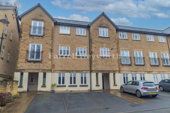 2 Bedroom Flat For Sale In The Colonnade, Lancaster, LA1