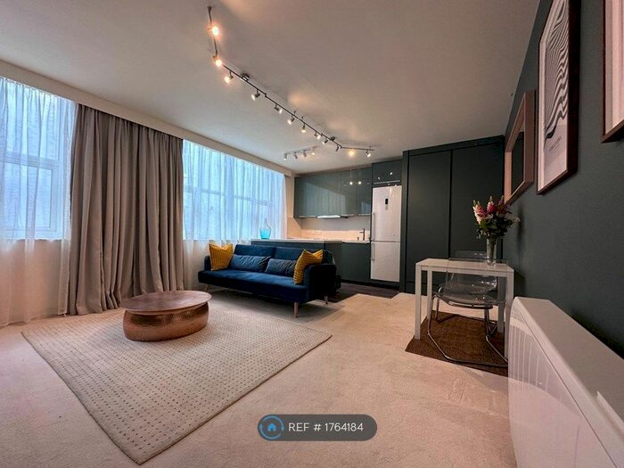 1 Bedroom Flat To Rent In The Atrium, Leicester, LE1