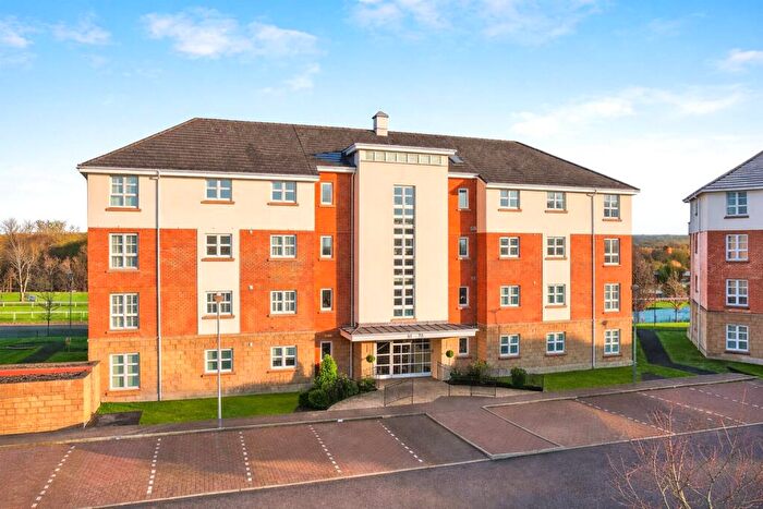 2 Bedroom Flat To Rent In The Paddock, Hamilton, Lanarkshire, ML3
