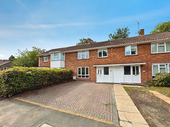 3 Bedroom Terraced House For Sale In Jackson Close, Bracknell, Berkshire, RG12