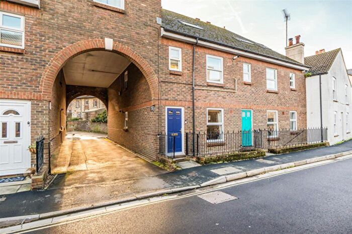 1 Bedroom Apartment For Sale In High Street, Fordington, Dorchester, DT1
