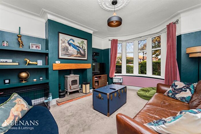 3 Bedroom End Of Terrace House For Sale In Lockyer Avenue, Burnley, BB12