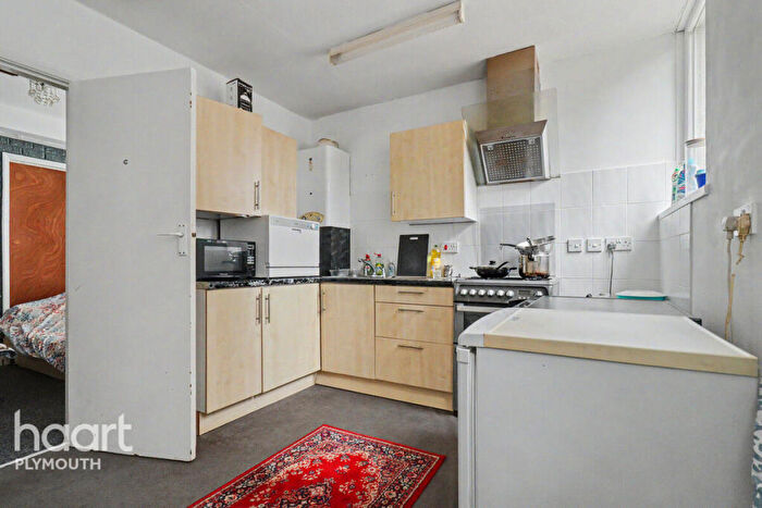 2 Bedroom Bungalow To Rent In Budshead Road, Plymouth, PL5