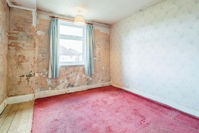 2 Bedroom Detached House For Sale In Hobson Road, Leicester, LE4