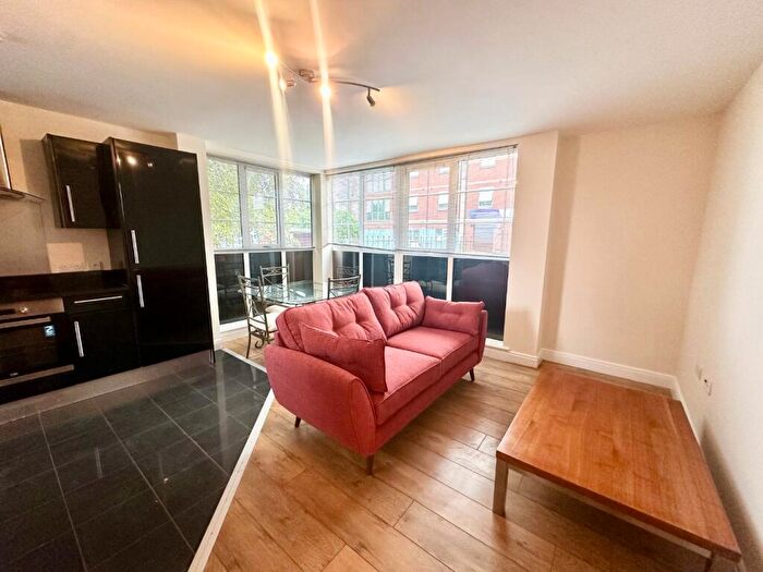 2 Bedroom Apartment To Rent In Woodborough Road, Nottingham, Nottinghamshire, NG3