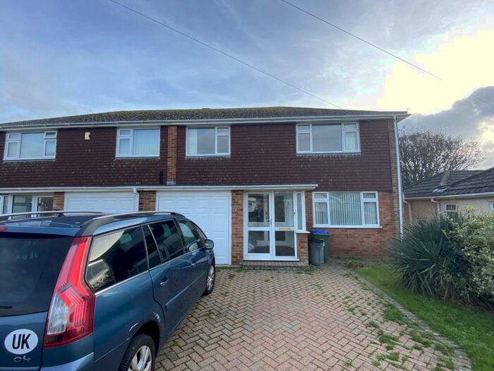 4 Bedroom House To Rent In Malines Avenue, Peacehaven, BN10