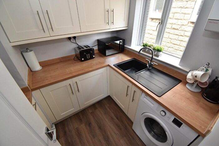 2 Bedroom Apartment To Rent In Portland Close, Marsh, Huddersfield, West Yorkshire, HD3