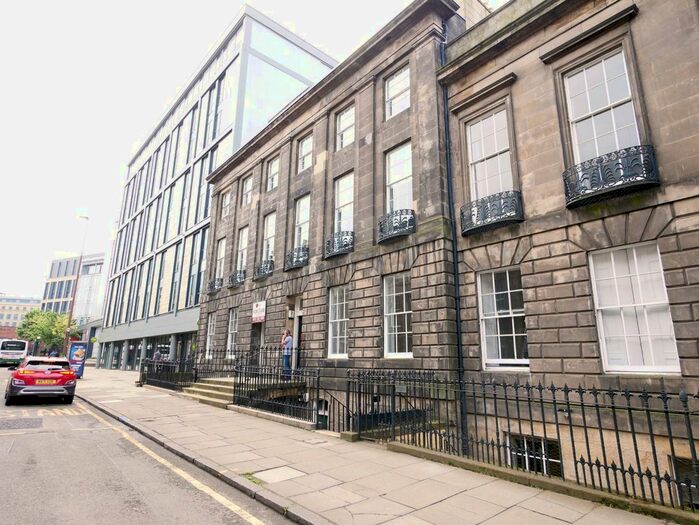 2 Bedroom Flat To Rent In Torphichen Street, West End, Edinburgh, EH3