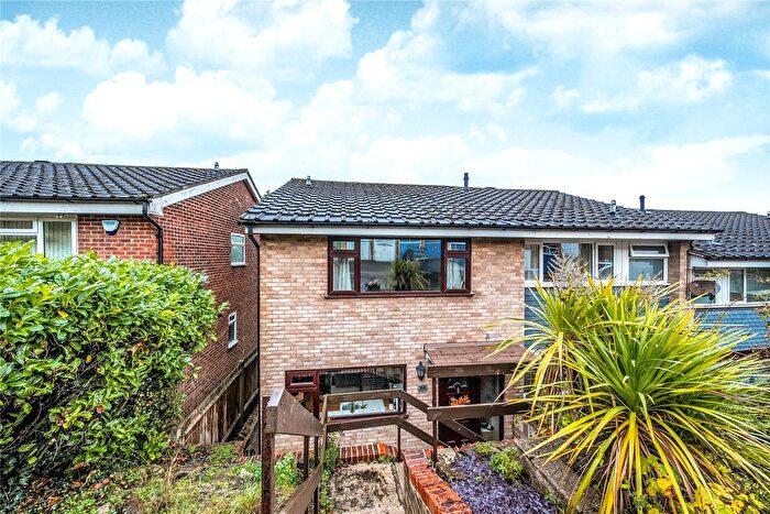 3 Bedroom End Terrace House For Sale In Scarborough Close, Biggin Hill, Westerham, TN16
