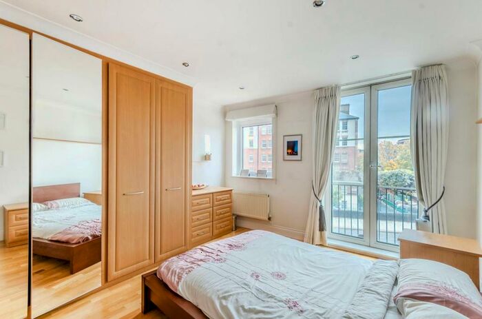 2 Bedroom Flat To Rent In Palgrave Gardens, Regent's Park, London, NW1