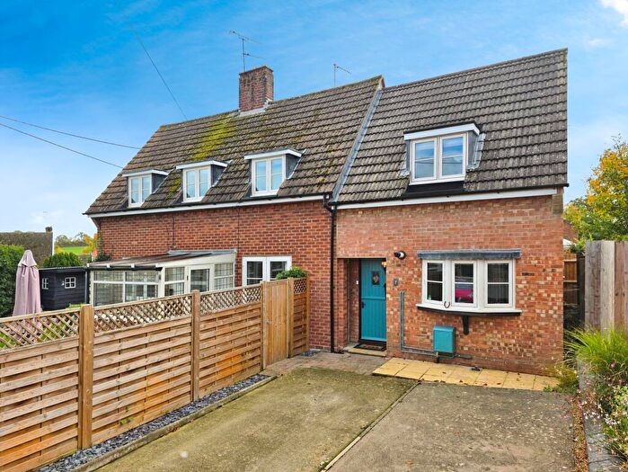 3 Bedroom Cottage For Sale In Orchard Place, Westbury, NN13