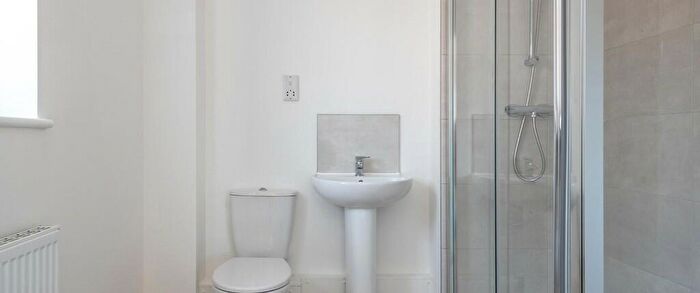 2 Bedroom Terraced Bungalow For Sale In Swaddale Avenue, Chesterfield, Derbyshire, S41