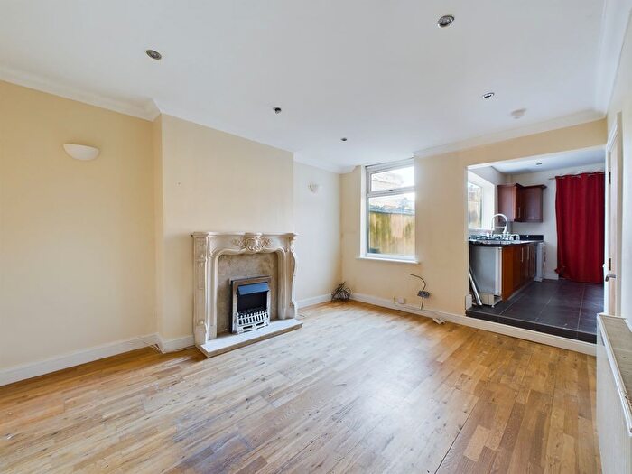 3 Bedroom Terraced House For Sale In Milton Road, Widnes, WA8