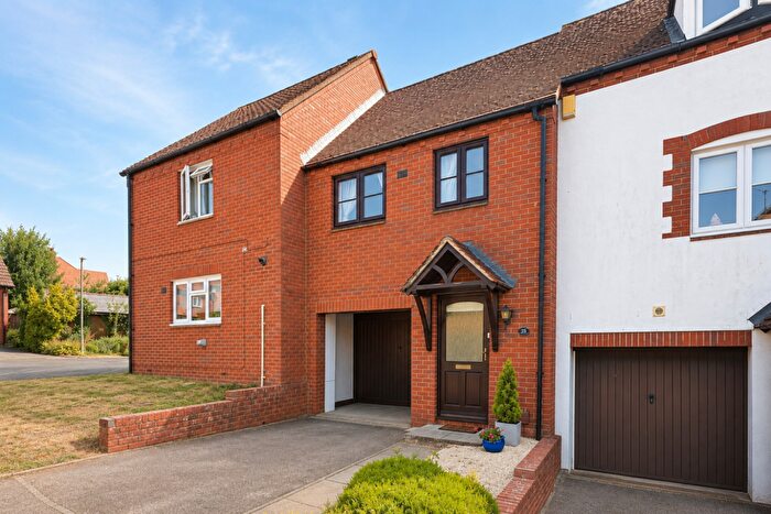 1 Bedroom Terraced House For Sale In Rolls Court, Wantage, OX12