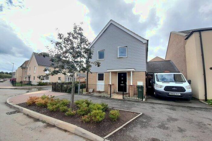 4 Bedroom Property To Rent In Whitehouse, Milton Keynes, MK8