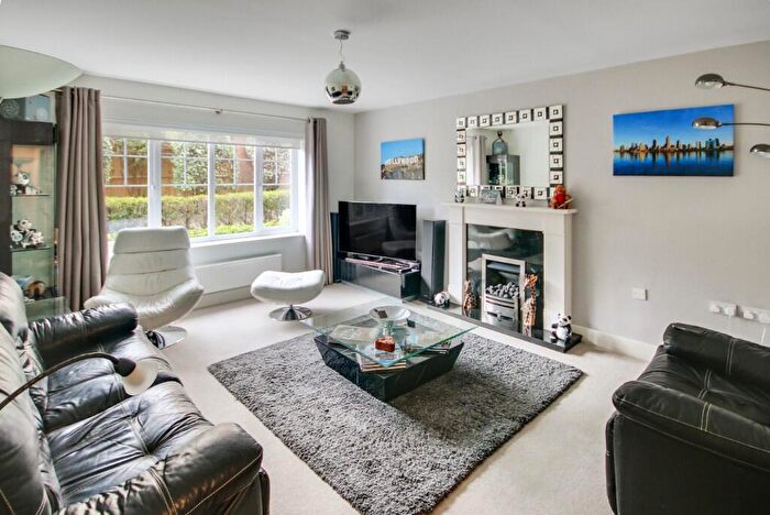4 Bedroom Detached House For Sale In Beacon Rise, East Grinstead, West Sussex, RH19