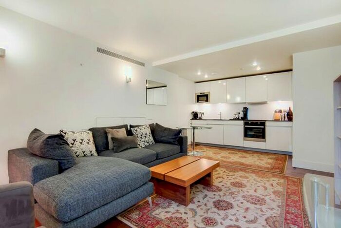 2 Bedroom Flat To Rent In Weymouth Street, Marylebone, London, W1W