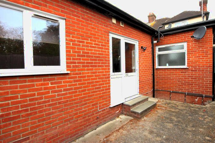 1 Bedroom Flat To Rent In Central Broxbourne, EN10