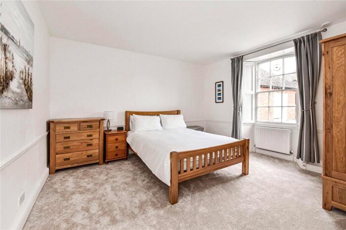 2 Bedroom Apartment For Sale In The Gate House, Edinburgh Square, Midhurst, West Sussex, GU29