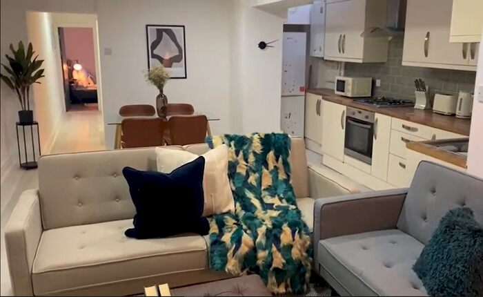 2 Bedroom Flat To Rent In A Mackintosh Place, Cardiff, Caerdydd, CF24