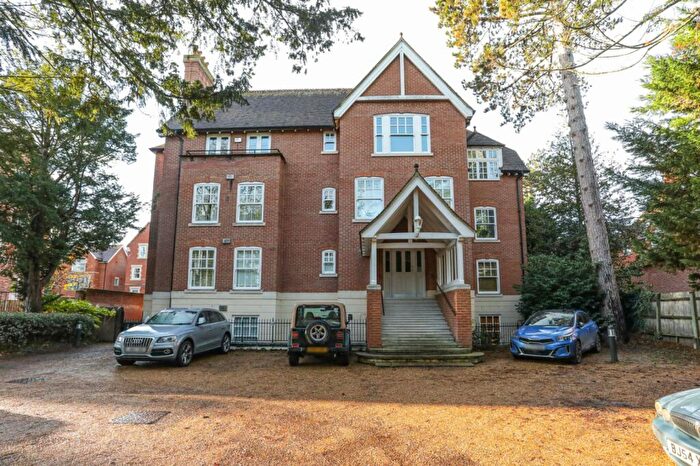 1 Bedroom Flat For Sale In New Dover Road, Canterbury, Kent, CT1