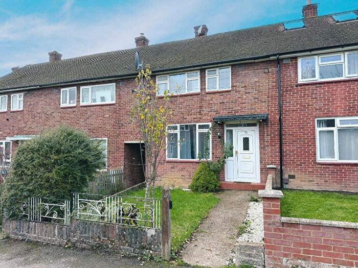 3 Bedroom Terraced House For Sale In Mansfield Drive, RH1