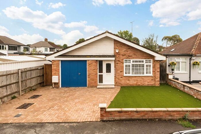 2 Bedroom Detached House For Sale In Mount Park Road, Pinner, HA5