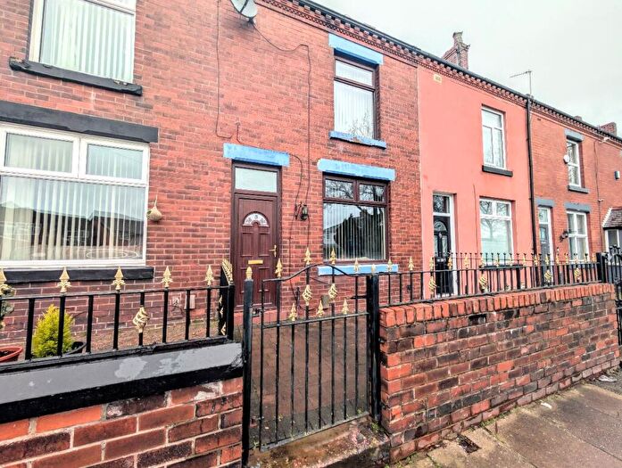 3 Bedroom Terraced House For Sale In Clifton Street, Kearsley, Bolton, BL4