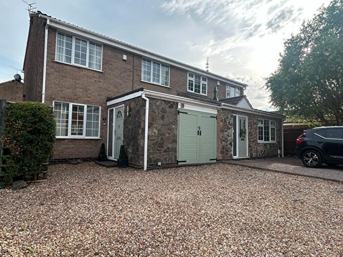 4 Bedroom Semi-Detached House To Rent In Bracken Way, Markfield, LE67