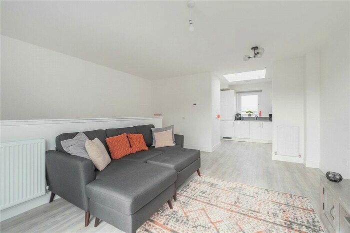 3 Bedroom Terraced House To Rent In Durban Road, Beckenham, Kent, BR3