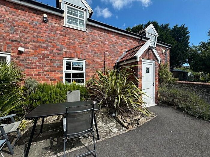 2 Bedroom Property To Rent In Wells Road, Knowle, Bristol, BS4