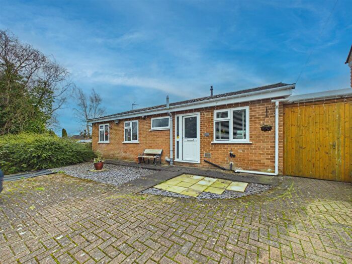 3 Bedroom Detached Bungalow For Sale In Alton Close, Allestree, Derby, DE22