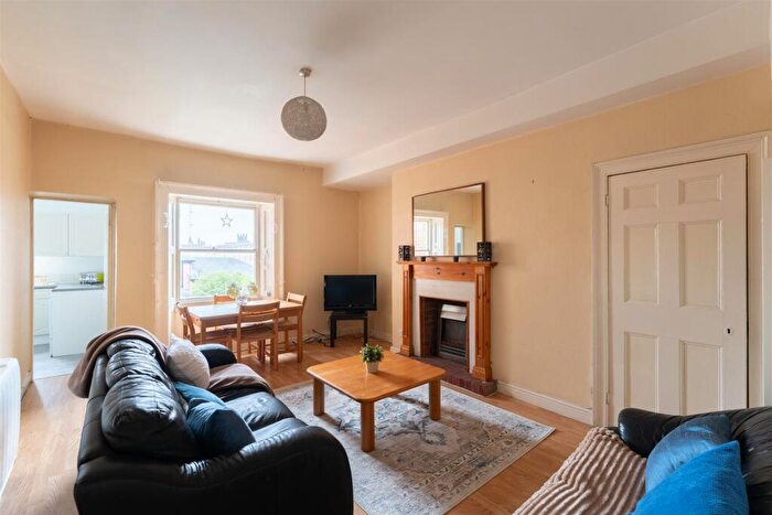 2 Bedroom Apartment To Rent In Victoria Square, Jesmond, Newcastle Upon Tyne, NE2