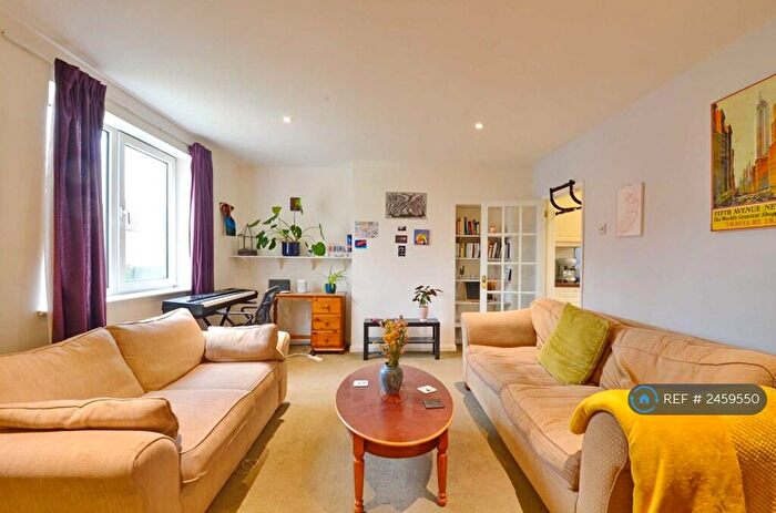 4 Bedroom Semi-Detached House To Rent In Kendal Road, Bristol, BS7