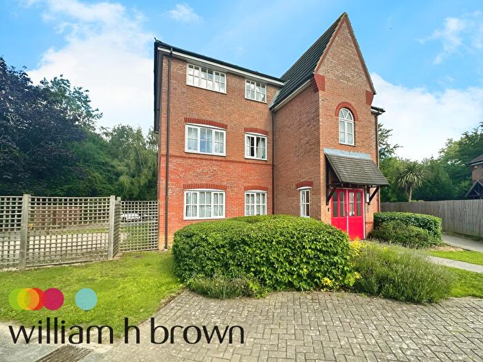 2 Bedroom Flat To Rent In Ragley Close, Great Notley, Braintree, CM77