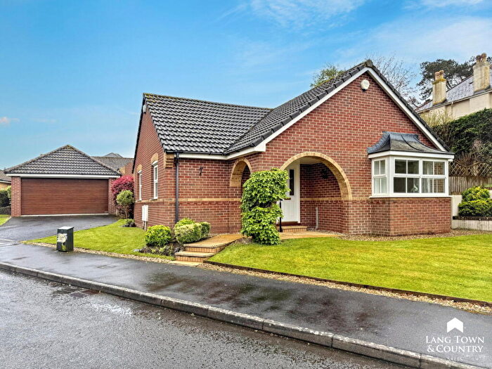 3 Bedroom Detached Bungalow For Sale In Candish Drive, Elburton, Plymouth., PL9