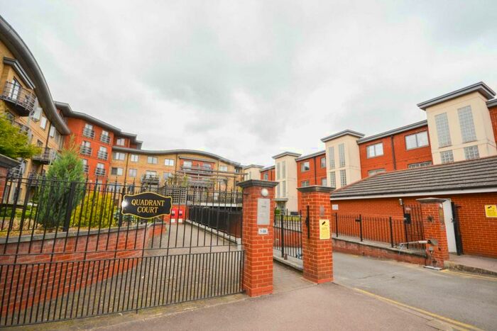 1 Bedroom Apartment To Rent In Jubilee Square, Reading, Berkshire, RG1