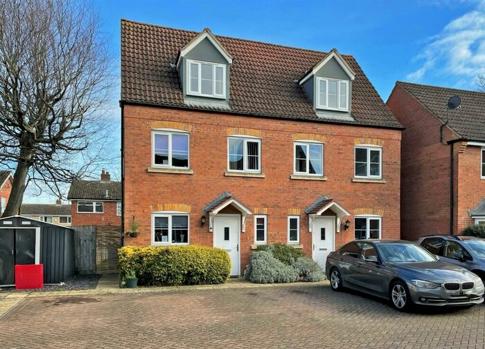 3 Bedroom Semi-Detached House To Rent In Rosemary Avenue, Peterborough, PE6