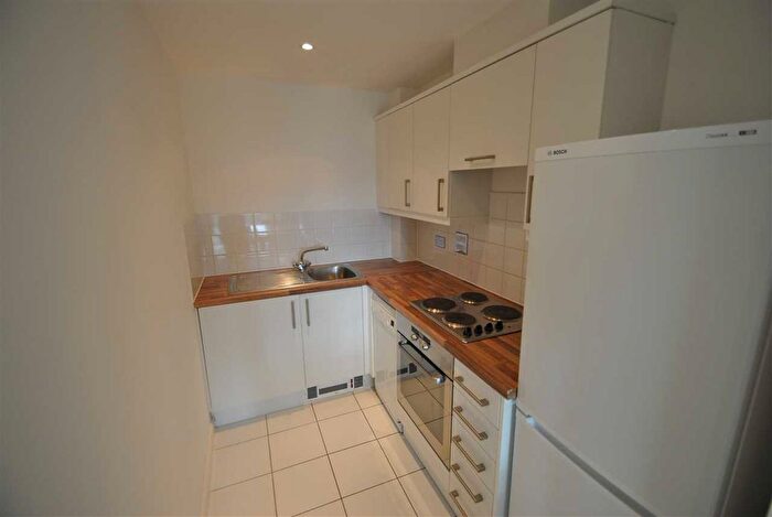 1 Bedroom Flat To Rent In Wooldridge Close, Feltham, TW14