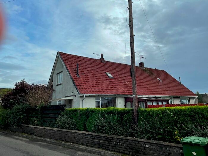 3 Bedroom Semi-Detached House To Rent In Myretoungate, Alva, Clackmannanshire FK12