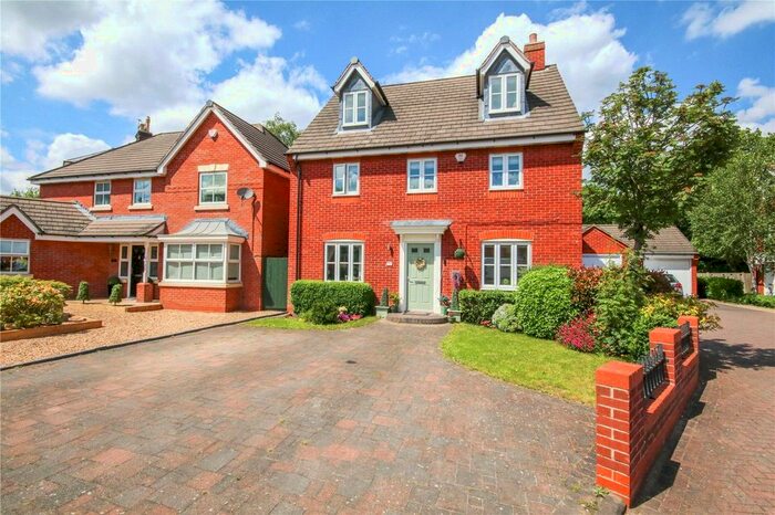 5 Bedroom Detached House To Rent In Paddock Close, Wilnecote, Tamworth, Staffordshire, B77