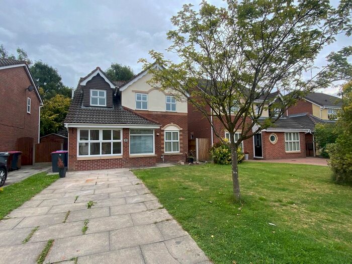 3 Bedroom Detached House To Rent In Doefield Avenue, Worsley, M28