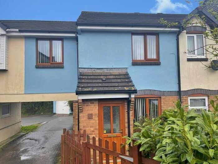 3 Bedroom Semi Detached House To Rent In Inney Close, Callington, PL17
